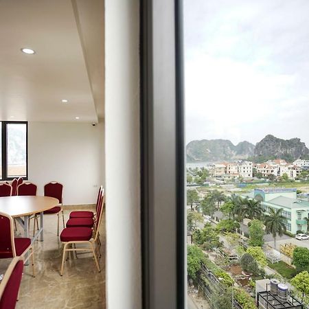 Lex Hotel Ha Long Buitenkant foto