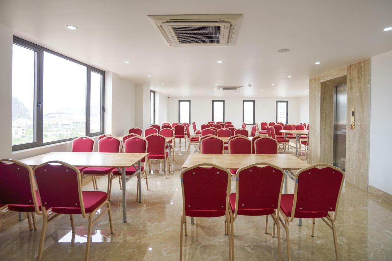 Lex Hotel Ha Long Buitenkant foto