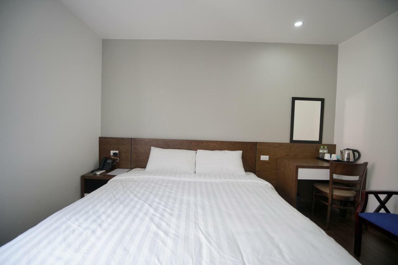 Lex Hotel Ha Long Buitenkant foto