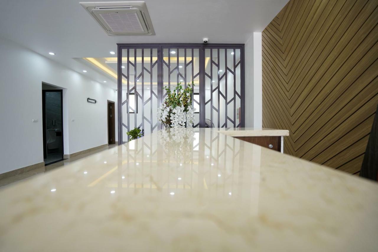 Lex Hotel Ha Long Buitenkant foto