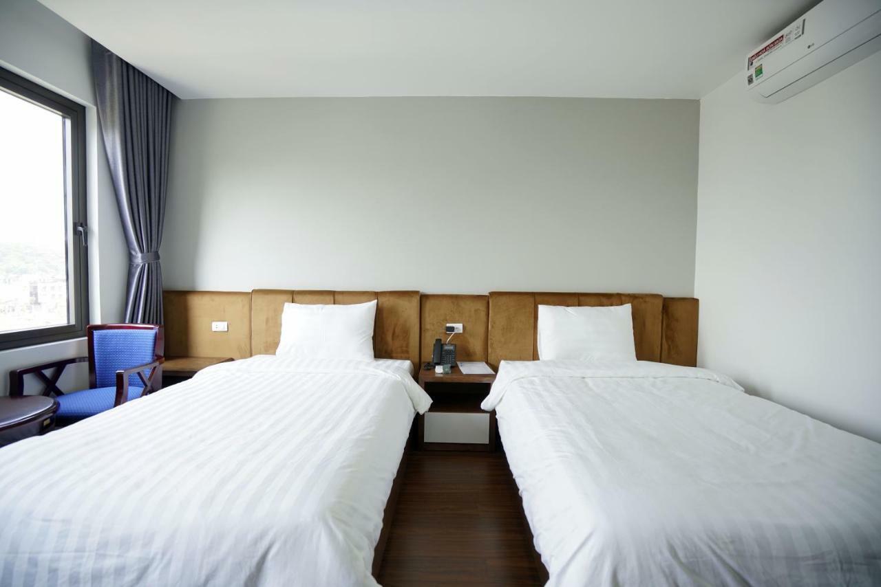 Lex Hotel Ha Long Buitenkant foto